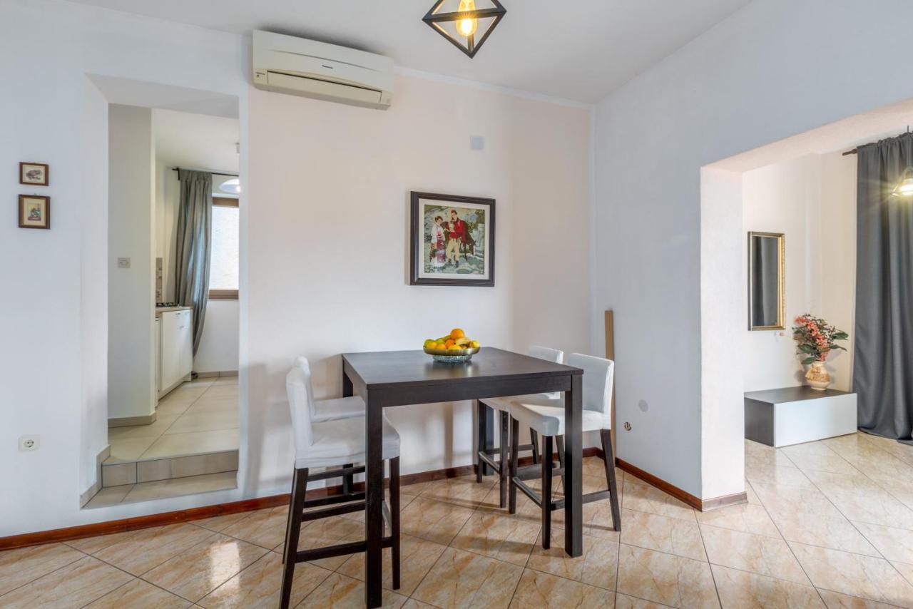 Apartments Zomzi Poreč Kültér fotó