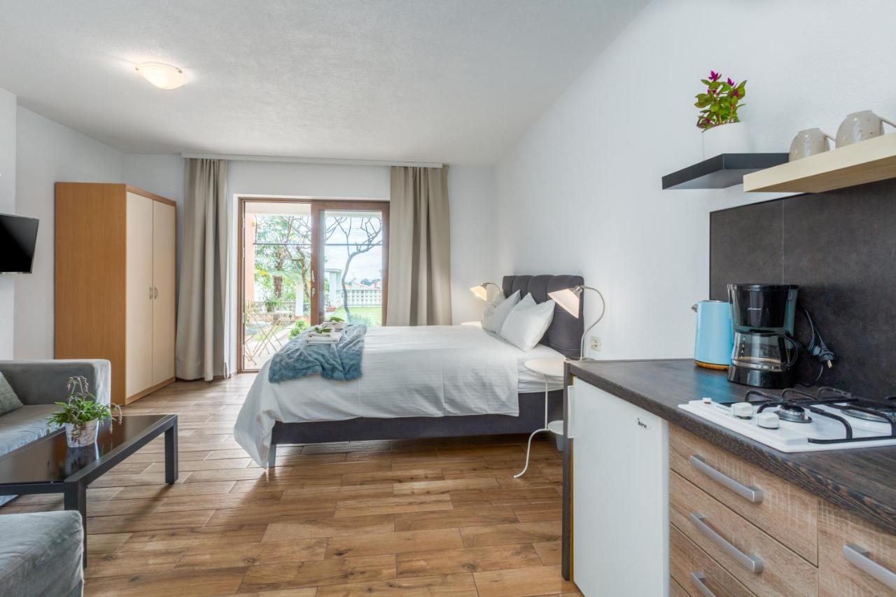 Apartments Zomzi Poreč Kültér fotó