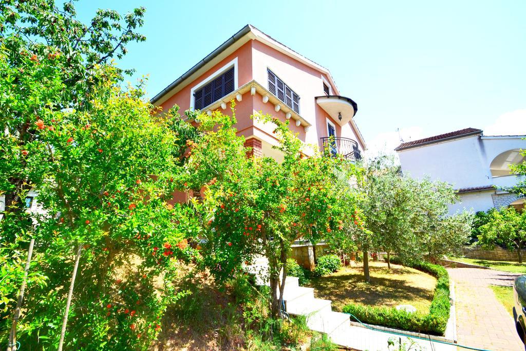 Apartments Zomzi Poreč Kültér fotó